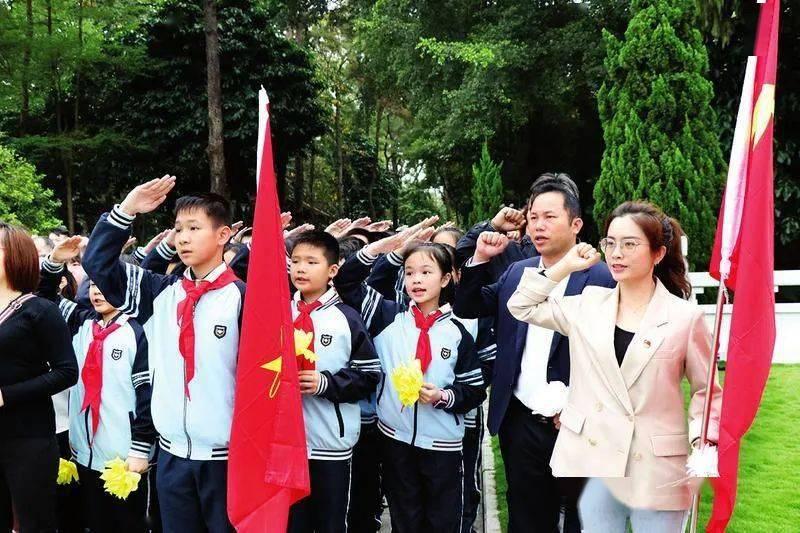 喜羊羊兄妹雪球大战3